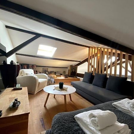 Charme Et Calme Au Coeur De Bordeaux Apartment Luaran gambar